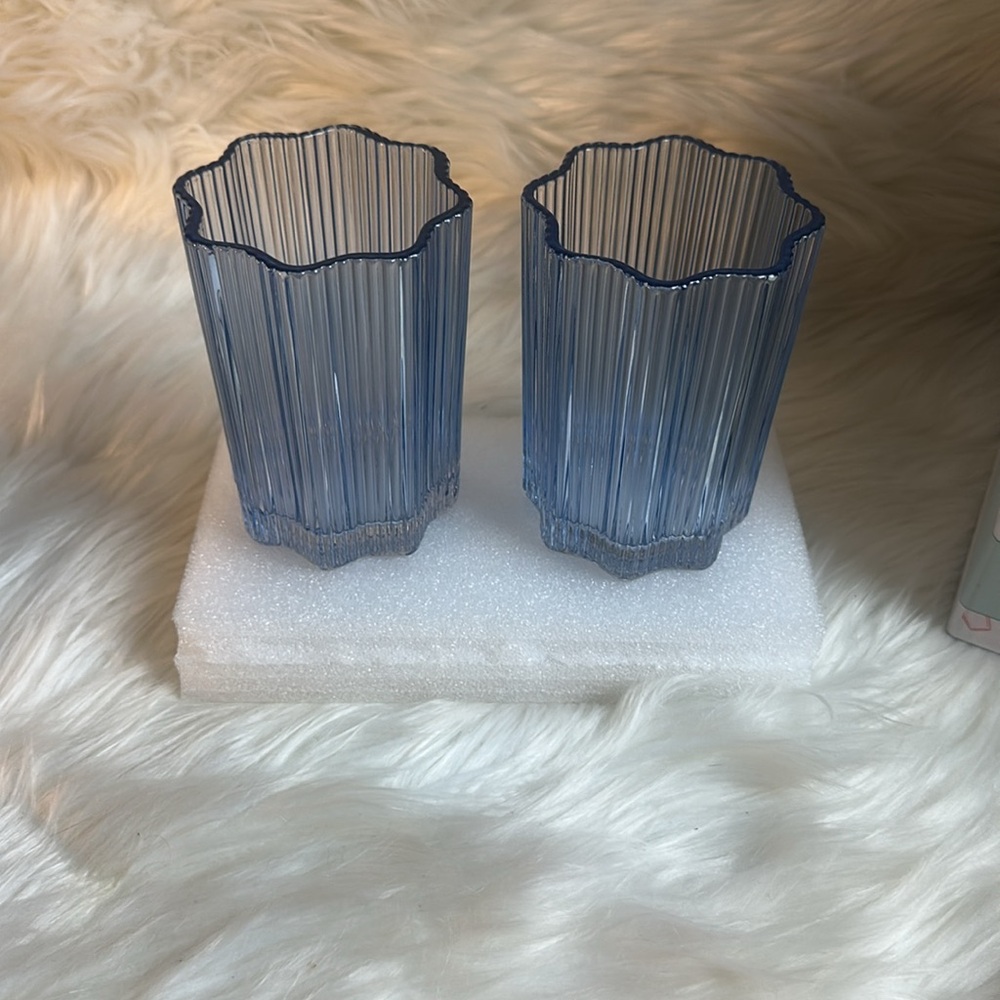 Glass Hause Ribbed Glasses Set - Picture 5 of 8